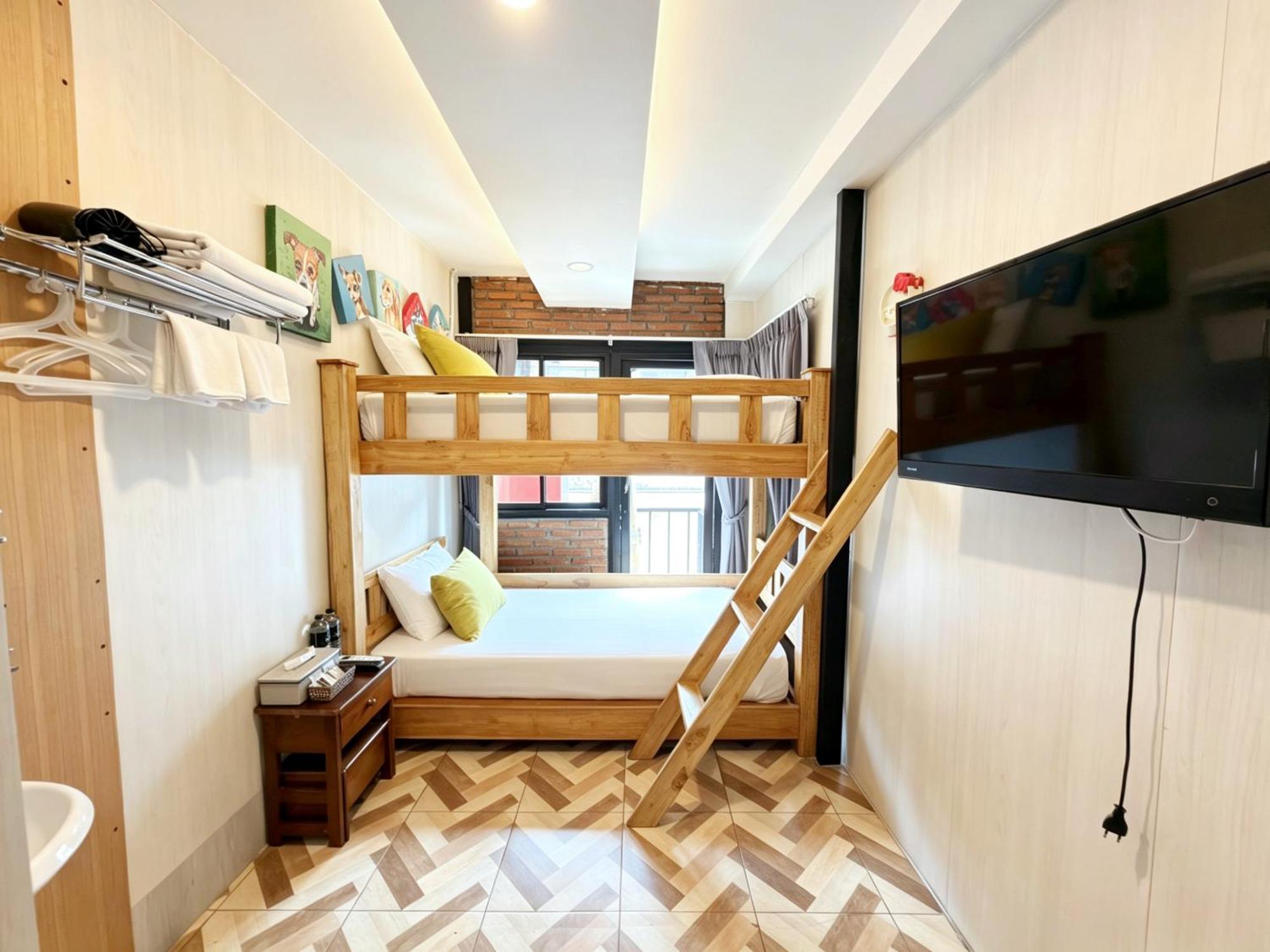 Sleep Walker Poshtel Hostel - Chiang Mai — Photos 2