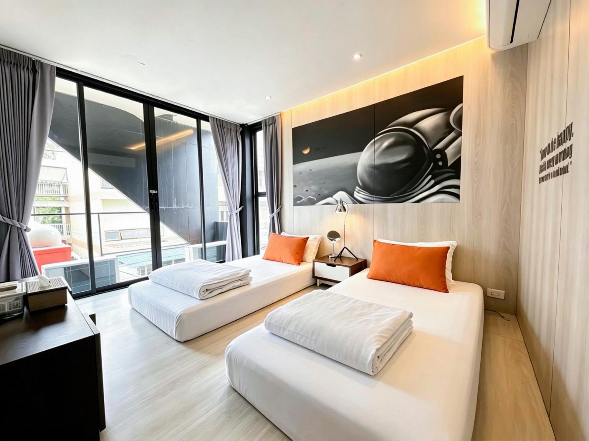 Sleep Walker Poshtel Hostel - Chiang Mai — Photos 1